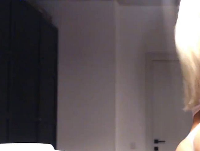 Download: Astoria2005 - Stellen wir uns vor, wir haben einen Videochat)) Ich ziehe mich für dich aus (ohne Ton)