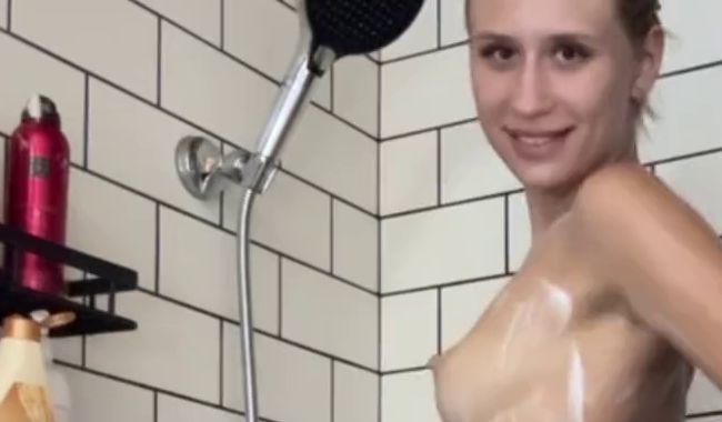 Download: Astoria2005 - Sinnliche Duschzeit, willst du mitmachen?)