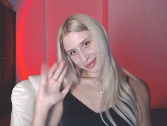 Download: Astoria2005 - Mein durchsichtiges Nachthemd rutscht herunter und ich befriedige mich unter dem roten Licht.