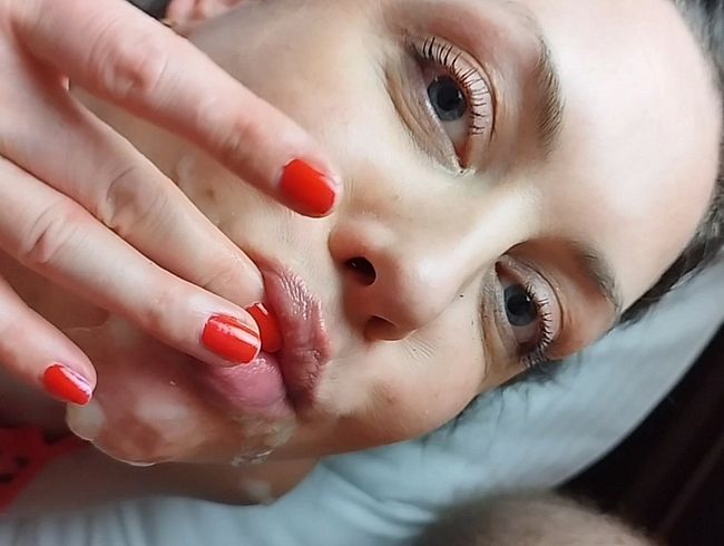 Download: Avi-Montana - Cumshot Queen am Start!!! Hotel Date mit Riesenschwanz Fanboy!!!