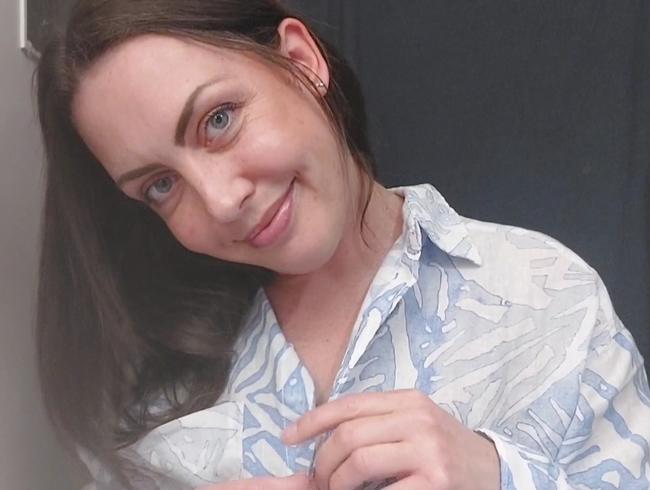 Download: Avi-Montana - Harter Dildoritt aufm WC