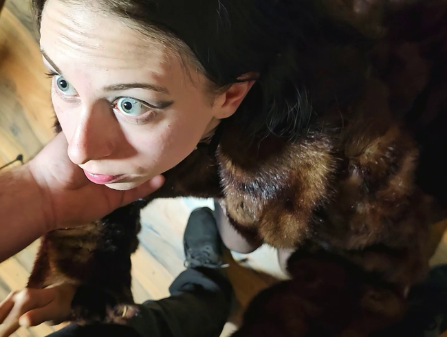 Download: BDSM-Team - Ceira darf als kleine Venus im Pelz mir den Schwanz Blasen