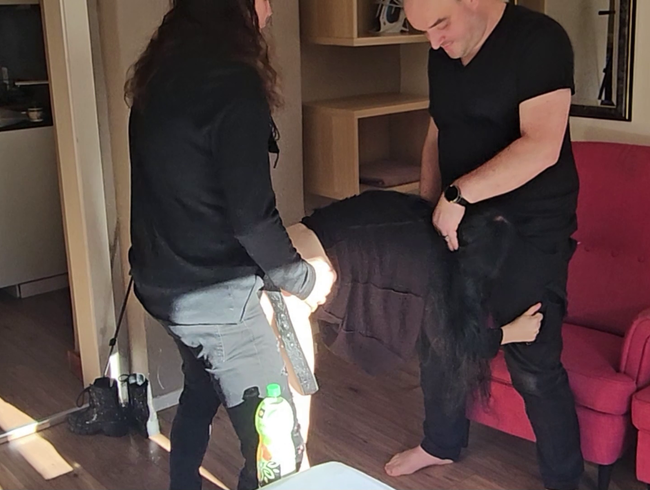 Download: BDSM-Team - ceira darf mir einen Blasen während Sie gefickt wird