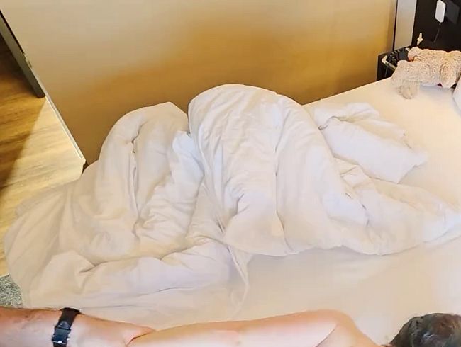 Download: BDSM-Team - Starker Start in den Tag: Blowjob und harter Fick