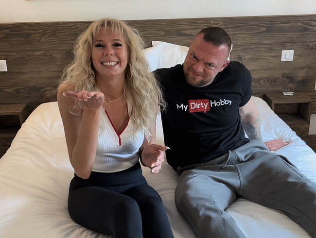 Download: Babsi_Monroe - Mein 1. FICK !!!! Harter SEX - Heiße Küsse - Leidenschaft PUR!!!