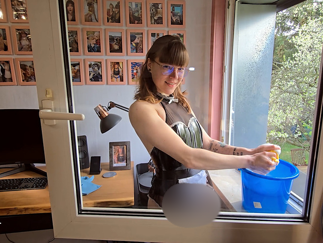 Download: BettDuett - Freundin beim Schrubben mit Sperma befüllt !!