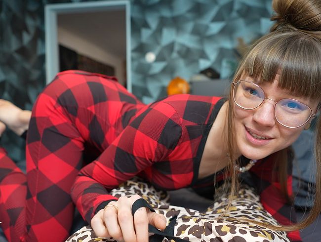 Download: BettDuett - Feuchter Traum erfu?llt sich am Morgen !!