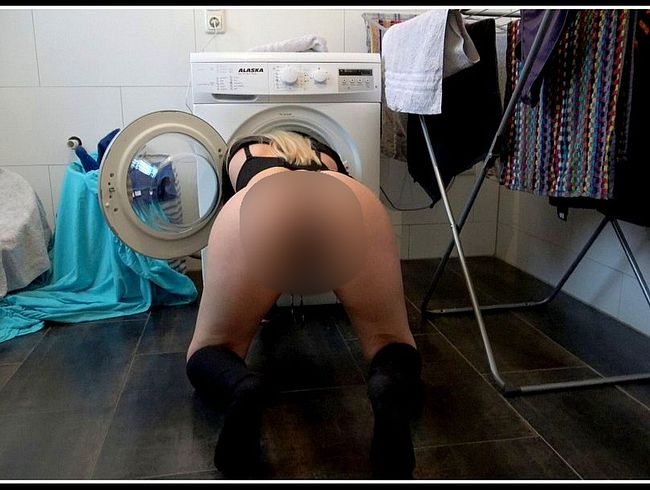 Download: BeverlyAthaliavip - Hausmeister will mein Rohr reinigen! Meint er das ERNST? EGON KOWALSKI