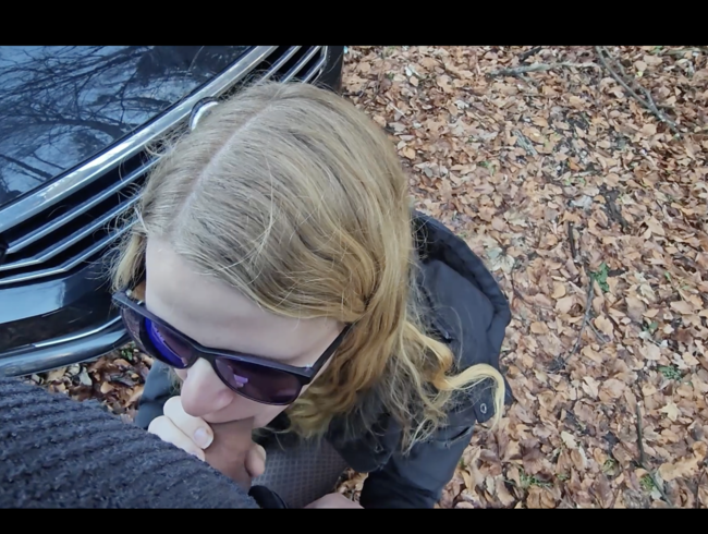 Download: Bikergirl_97 - Neujahrs Auto-Panne endet mit bezahl Blowjob und Facial
