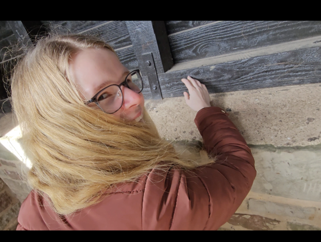 Download: Bikergirl_97 - Erster Outdoorfick des Jahres an Burgruine