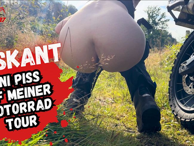 Download: Bikergirl_97 - Geiler Mini Piss auf Motorrad Tour!