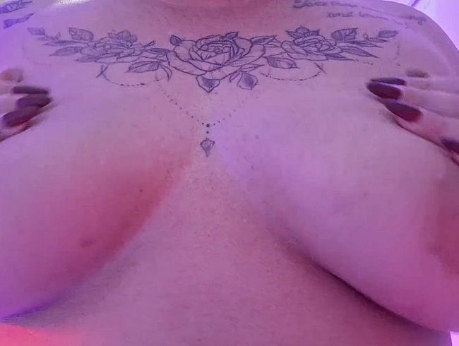 Download: Bina11392 - Neues Tittenvideo