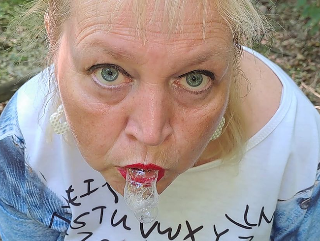 Download: Blasflittchen - Spuckespiele am Dildo - Kopfkino für mich