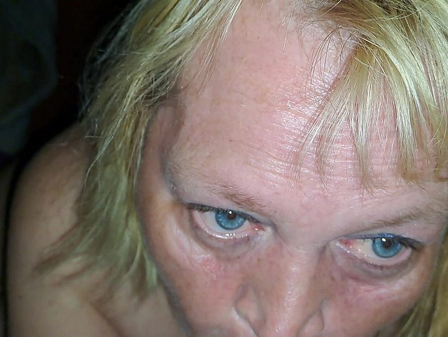 Download: Blasflittchen - Tief in meiner Kehle gespritzt - POV