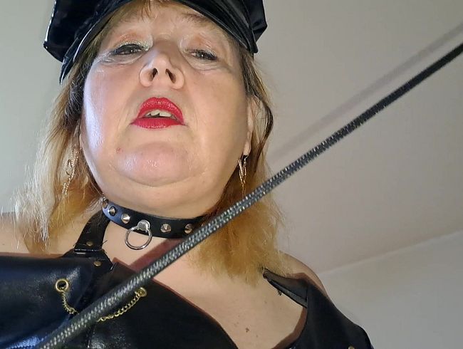 Download: Blasflittchen - Strenger Wichsbefehl - POV