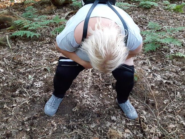 Download: Blasflittchen - Heftig im Wald gepisst für dich