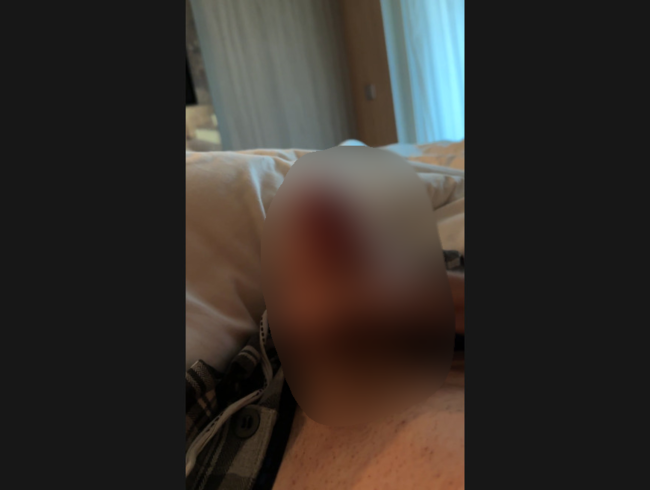 Download: Blondboy1998 - Zum Starten des Tages wixe ich mein Schwanz bevor ich aufstehe:)