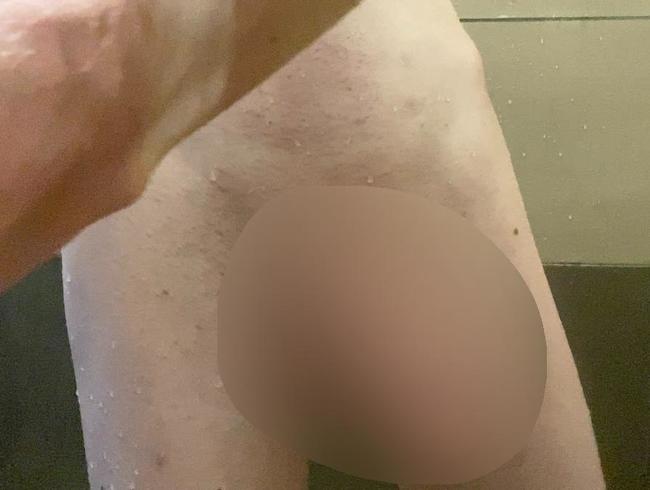 Download: Blondboy1998 - Am Morgen unter der öffentliche Dusche gewixt