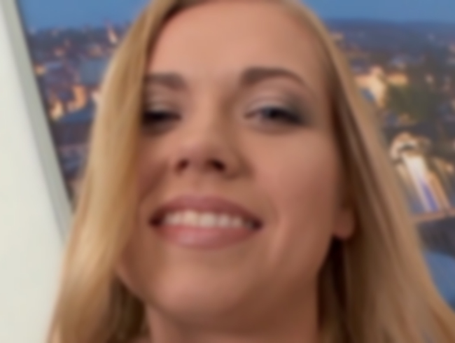 Download: Blondienchen - Oh Fuck so viele Schwänze, meine Rosette explodiert gleich!