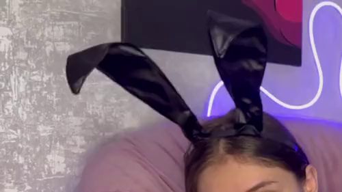 Download: Bluelia - sexy Häschen