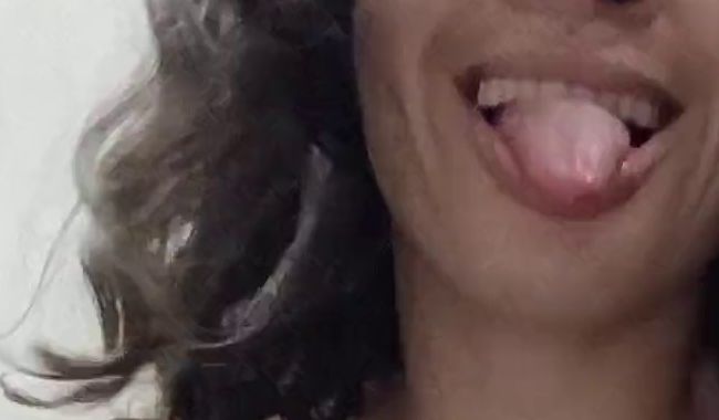 Download: Bluish_Blue - Ich tanze sexy im Badezimmer des Clubs