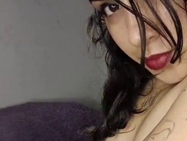 Download: Bluish_Blue - DAS BLÜTENBLATT EINER ROSE