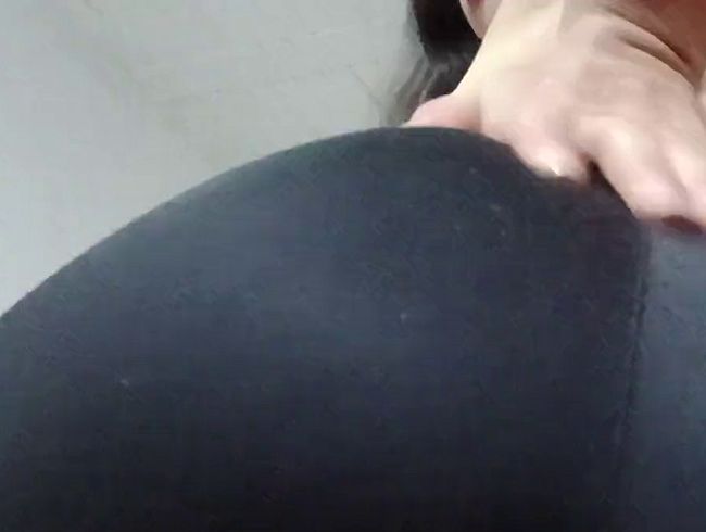 Download: Bluish_Blue - Mein Hintern in Leggings