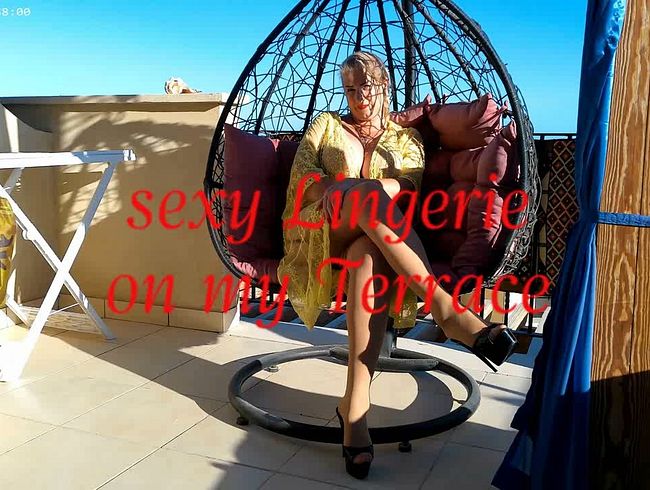 Download: Brandi69 - sexy Dessous auf meiner Terrasse