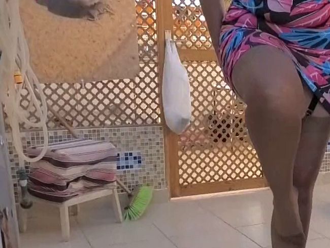 Download: Brandi69 - sexy Gang – lange Beine