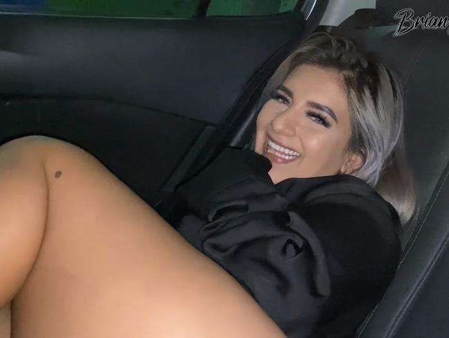 Download: BrianEvansx - Naty Delgado nimmt mich mit in die Stadt und wir haben öffentlichen Sex im car