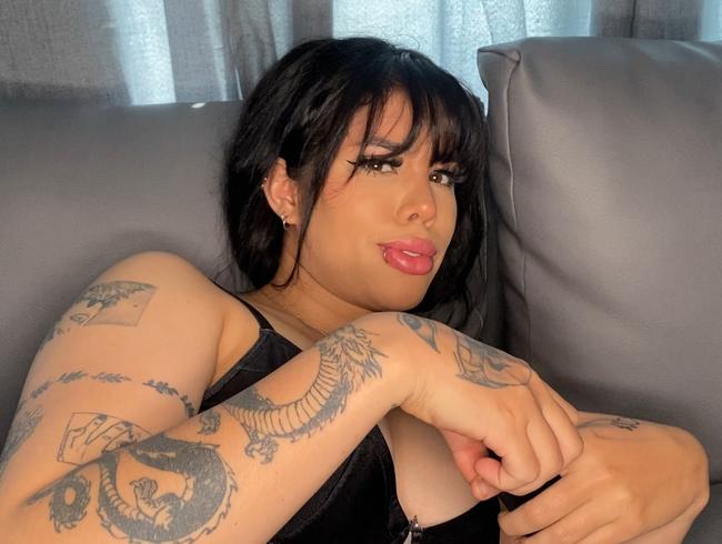 Download: BrianEvansx - Geiler Sex und feuchter Blowjob mit einer Latina mit Tattoos und schönem Gesicht