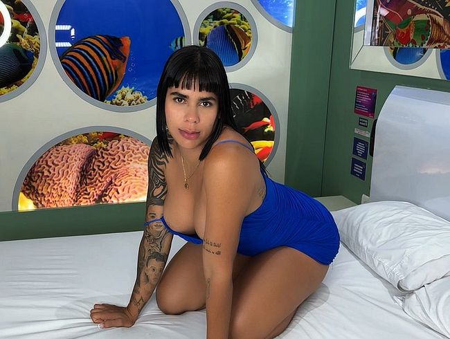 Download: BrianEvansx - Ich ficke eine wunderschöne vollbusige Fitness-Amazone beim ersten Date - Brian Evansx