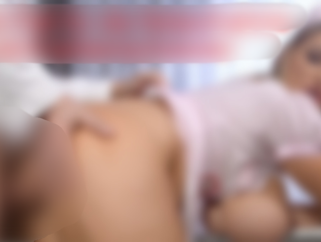 Download: Busty-Bombastic - Ein Fall für die Notaufnahme und Krankenschwester