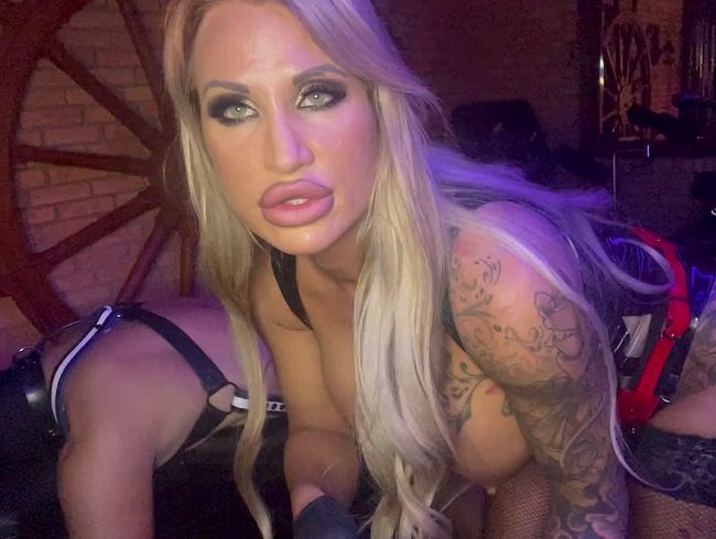 Download: CaleaToxic - Hard Pegging