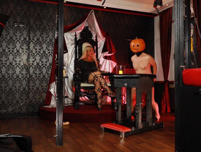 Download: CaleaToxic - Halloween The Week After