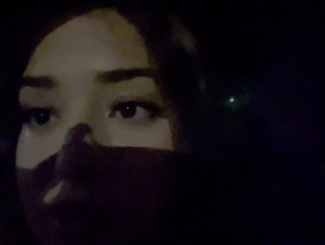 Download: CamilaJackson - Mein Freund spritzt mir im Auto ins Gesicht und ich gehe mit Sperma im Gesicht zum Einkaufszentrum