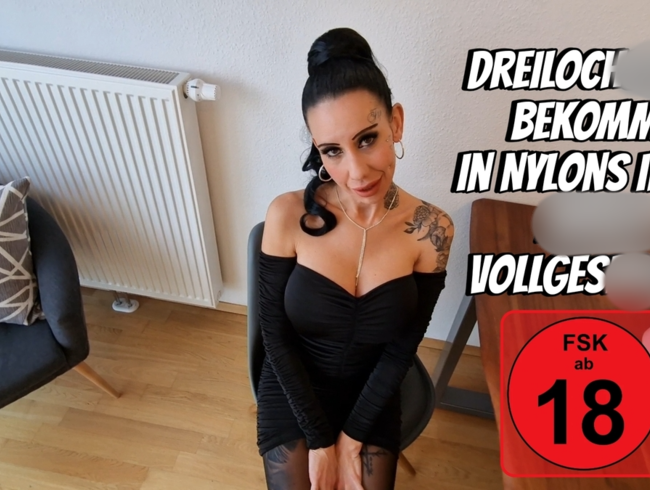 Download: Candy_Suck - Dreilochstute bekommt in Nylons ihren Arsch vollgespritzt