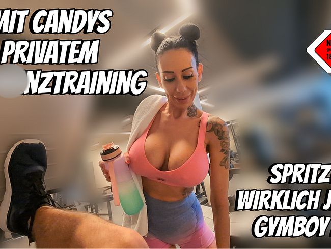 Download: Candy_Suck - Mit Candys Privatem Schwanztraining spritzt wirklich jeder Gymboy !