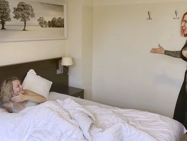 Download: Cat-Coxx - Missraten! Werde euch zeigen das man Schwänze lieben muss!