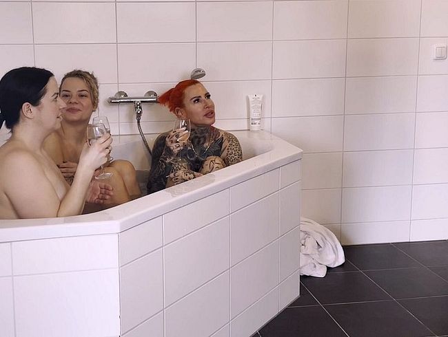 Download: Cat-Coxx - Mädels Tag endet im perversen Gruppensex, so war das nicht geplant!