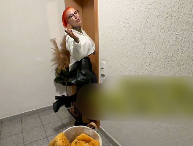 Download: Cat-Coxx - Nachbars SohnTim(19) bekommt blanke Milf Fotze ! Ist Tim reif genug dafür ?!