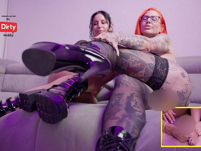 Download: Cat-Coxx - Krasser foot und blowjob von 2 geilen Schlampen Das lässt ihn hart abspritzen !