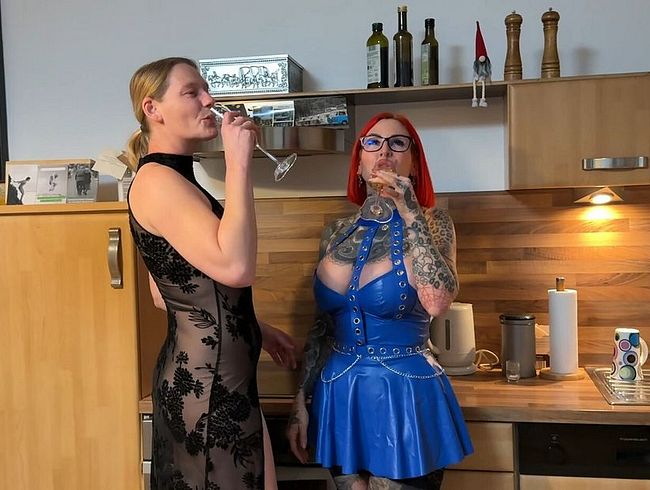 Download: Cat-Coxx - Spritziger Mädelsabend ! So versaut geht es bei mir wirklich zu !