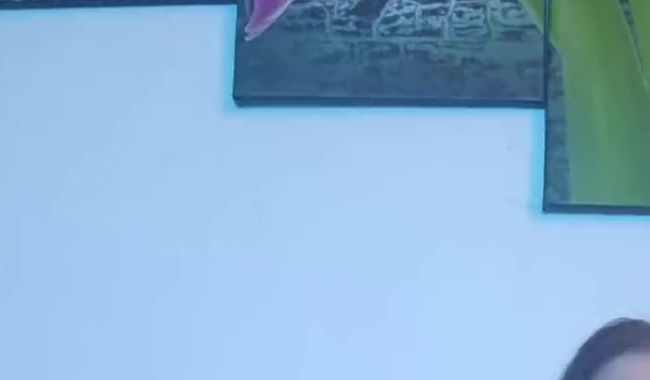 Download: Chantal2021 - Mein Kitzler stimuliert