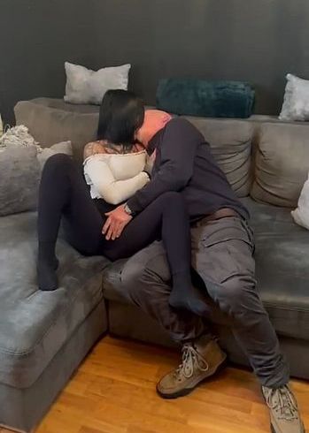 Download: Chaya-Mila - Da musste ich mich wohl mit der Hausverwaltung anlegen. Ich denke, das war eine gute Idee.