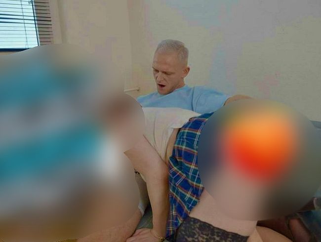 Download: Chris-Liam - FICKEN STATT HAUSHALT !! Untervögelte Stiefmummy