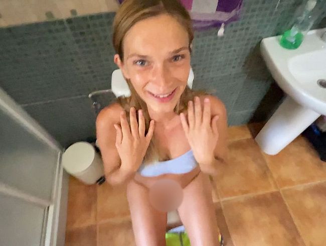 Download: ClaaryCherry - Drecksau steckt mir Schwanz auf Klo ins Maul und fickt mich geil durch