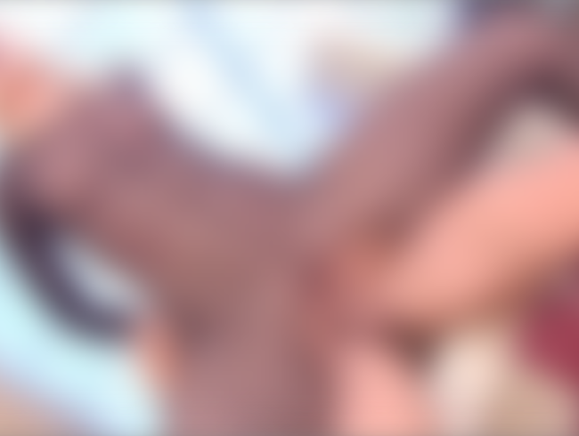 Download: Claudia-18 - Macho Brutalo zerfetzt mir mein enges Arschloch!