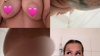 Download: Coco2004 - Blonde Teen macht es sich selbst unter der Dusche