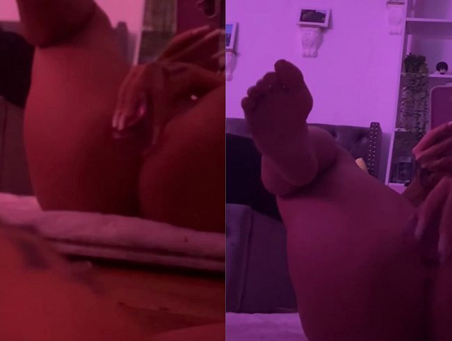 Download: Coco2004 - Ich mach’s mir zum ersten Mal selbst (vorm Spiegel)